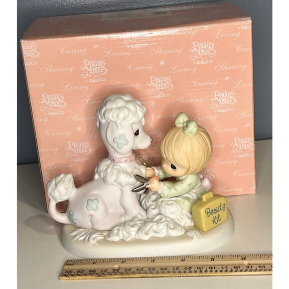 Vintage Precious Moments Porcelain Figurine "Loving, Caring And Shearing" - Picture 7 of 9